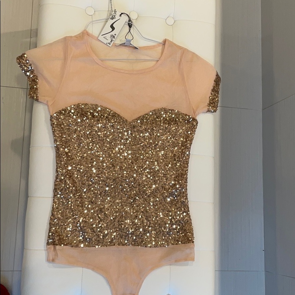 NWT Body blush color rose gold sizeS